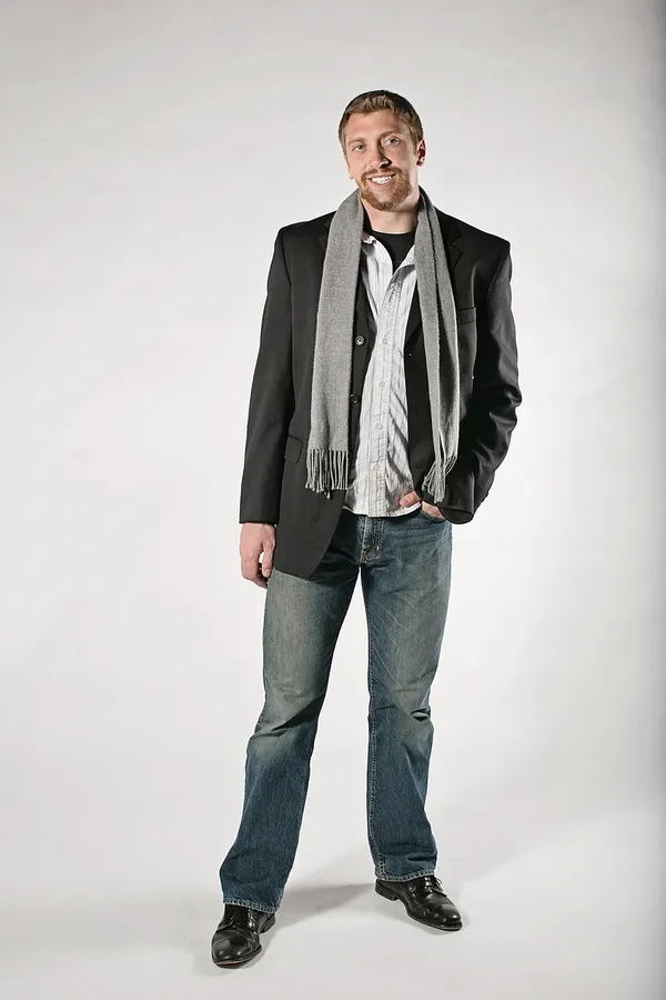 Siyah Blazer ve Jean Kombini